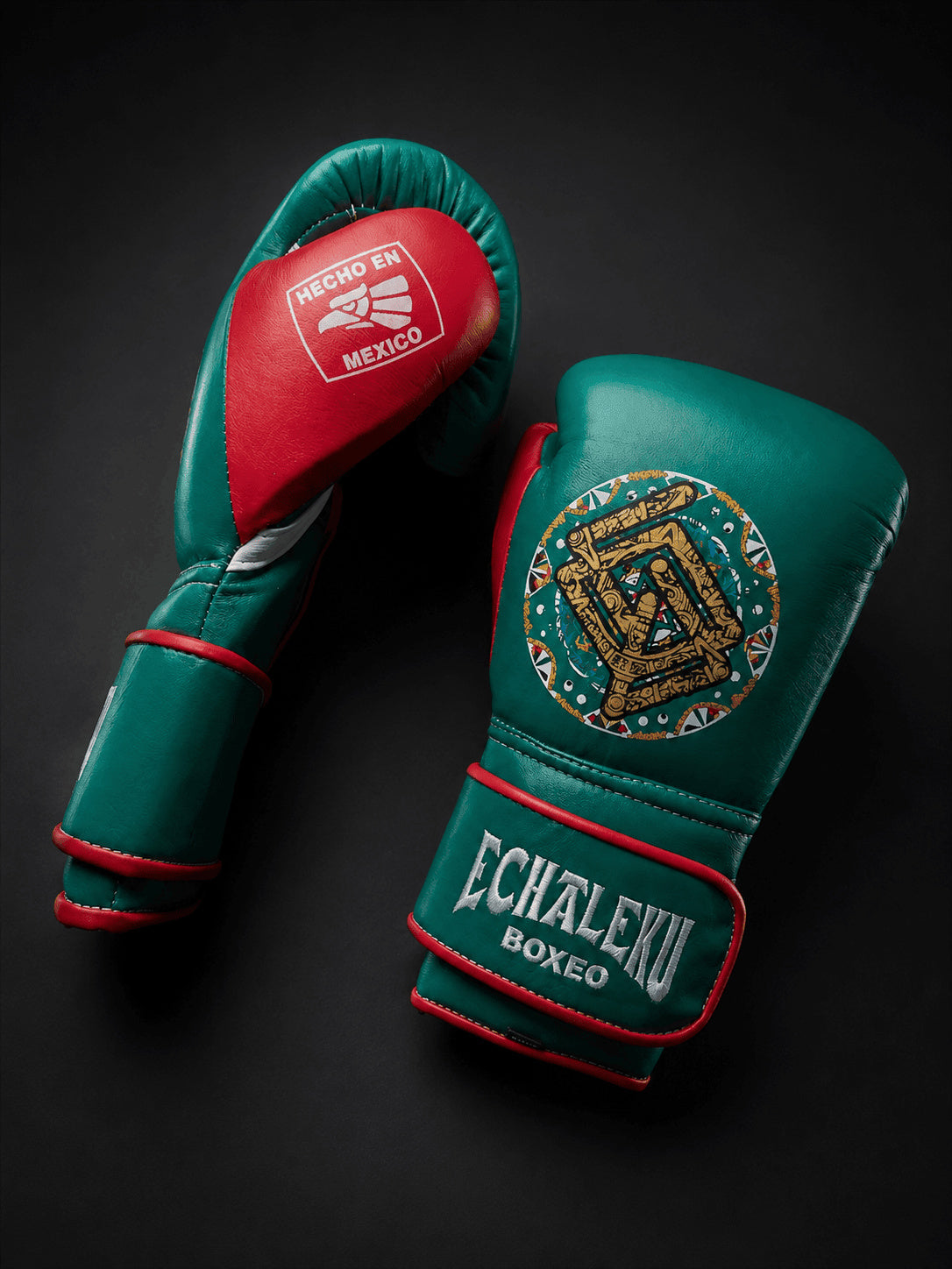 Fotografía de catálogo de guantes Echaleku Azteca Orgullo Mexicano, con vistas del dorso y la palma.