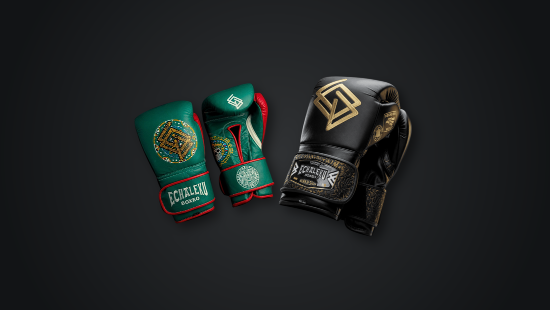 Guantes Azteca Orgullo Mexicano y Oro del Inframundo de ECHALEKU BOXEO, con sus diseños originales de catálogo sobre fondo continuo.
