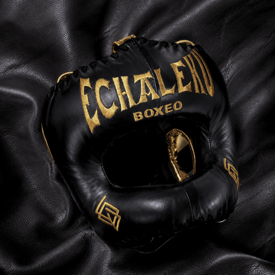 Casco de boxeo con barra para sparring hecho a mano en México por Echaleku Boxeo