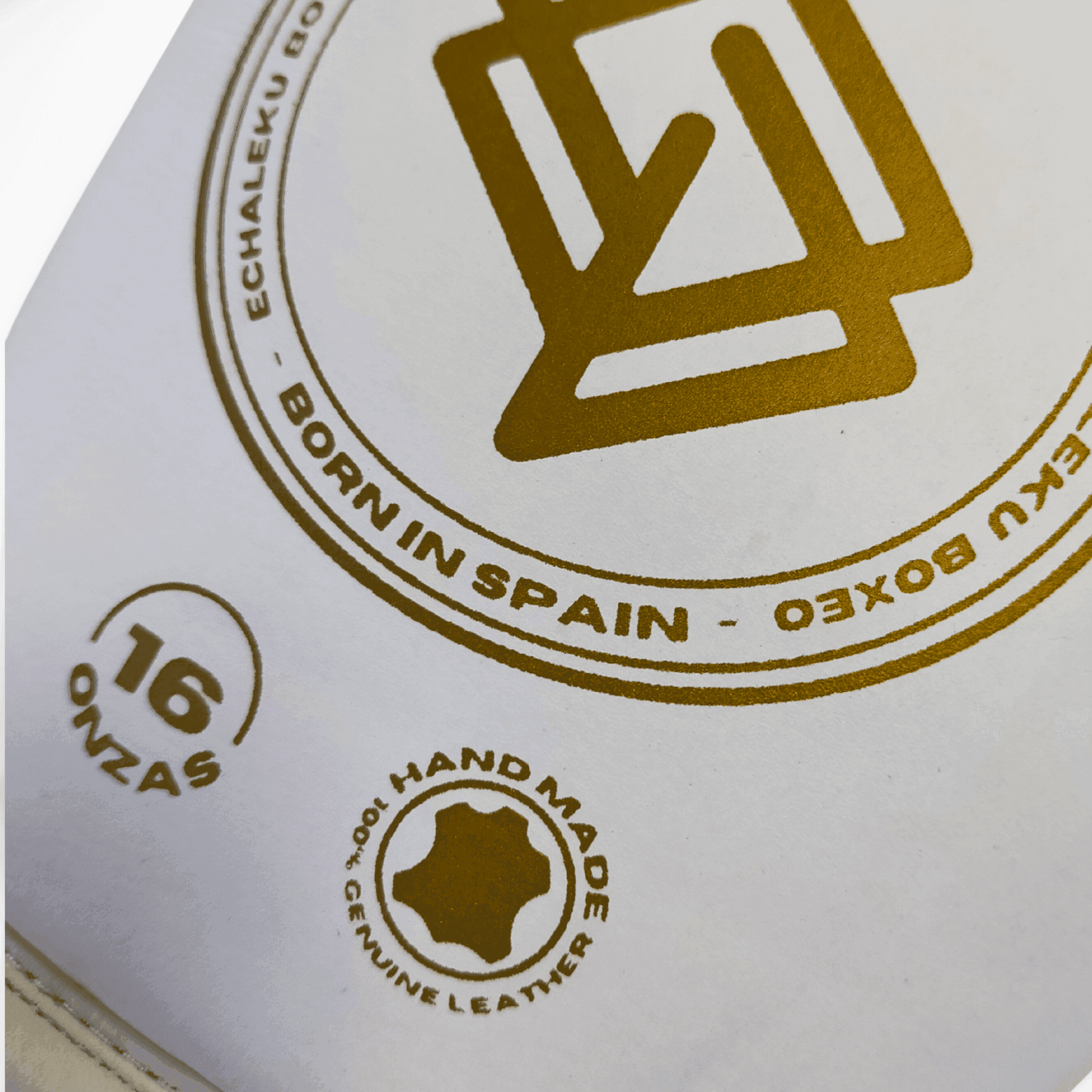 Handmix. GUANTES PREMIUM ENTRENAMIENTO BOXEO AMATEUR: Blanco/Burdeos + Dorado (V4.0) - Echaleku Boxeo