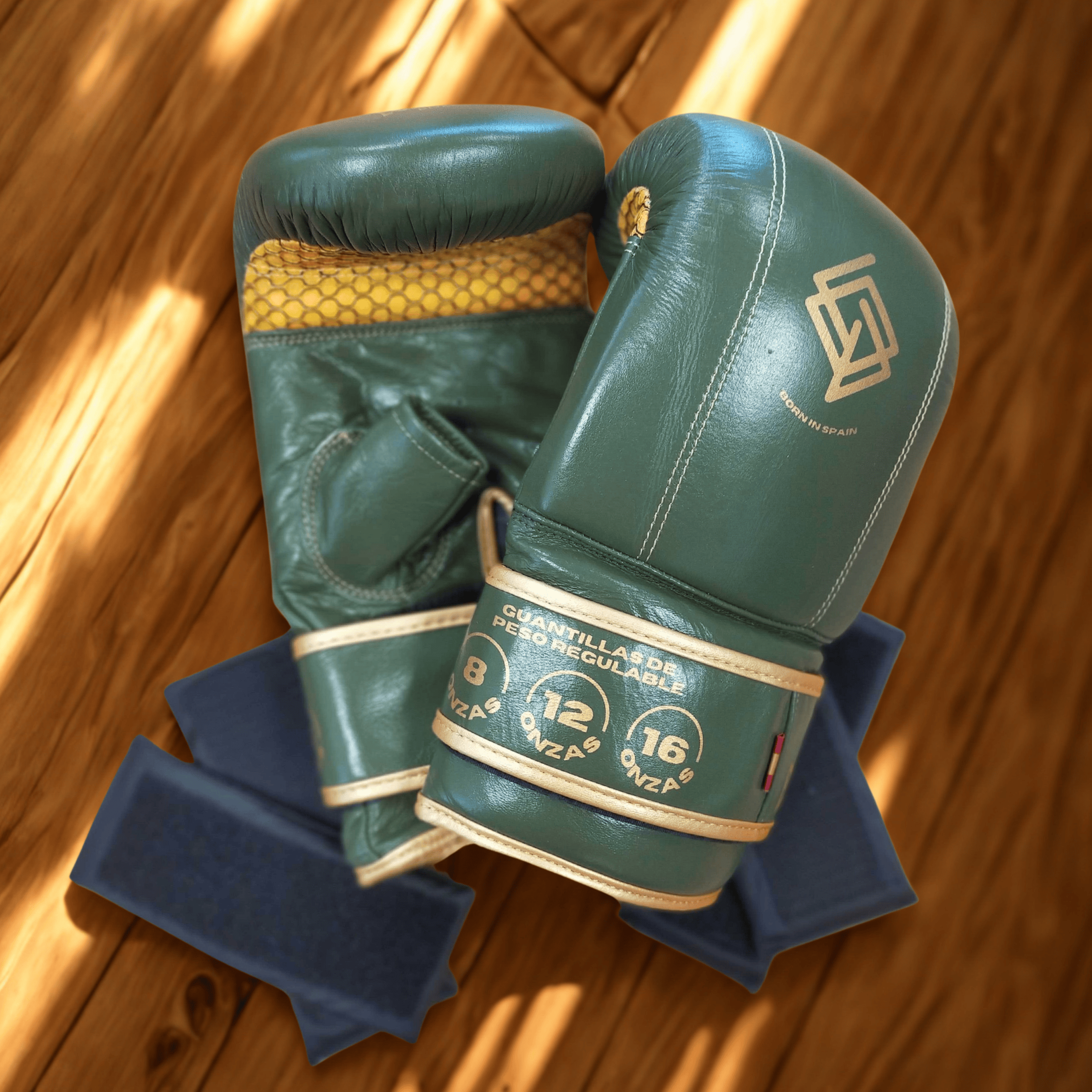 GUANTILLAS BOXEO DE PESO REGULABLE PARA ENTRENAR EN SACO: Verde Militar y Dorado