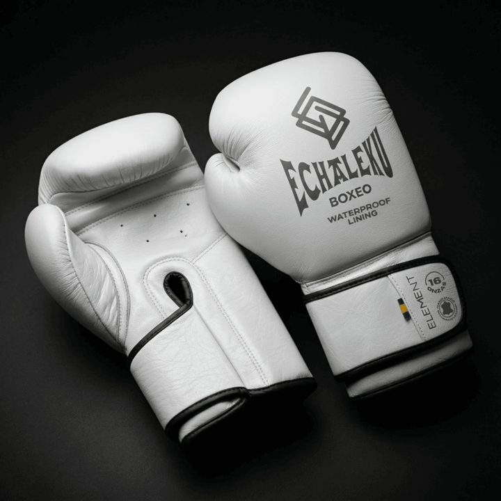 GUANTES DE BOXEO ELEMENT EN PIEL Y FORRO 100% WATERPROOF: Blanco y Plateado.