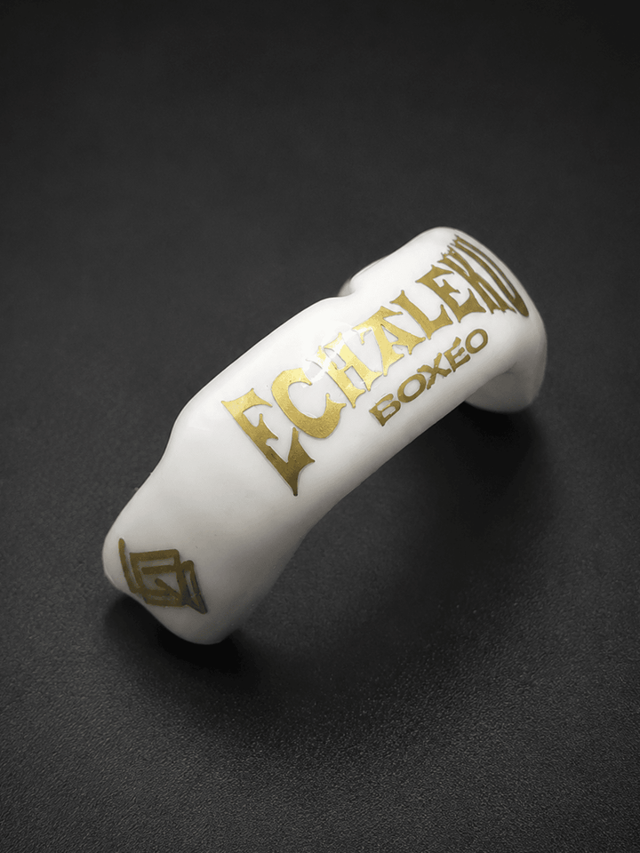 Protector bucal blanco a medida exacta del molde de tu boca