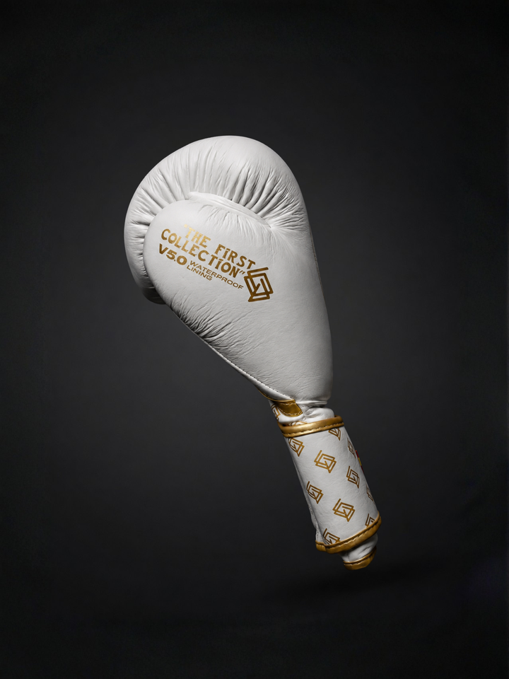 GUANTES BOXEO PREMIUM V5 FORRO 100% WATERPROOF: Glacier. Blanco y Dorado (Reserva con entrega en julio)