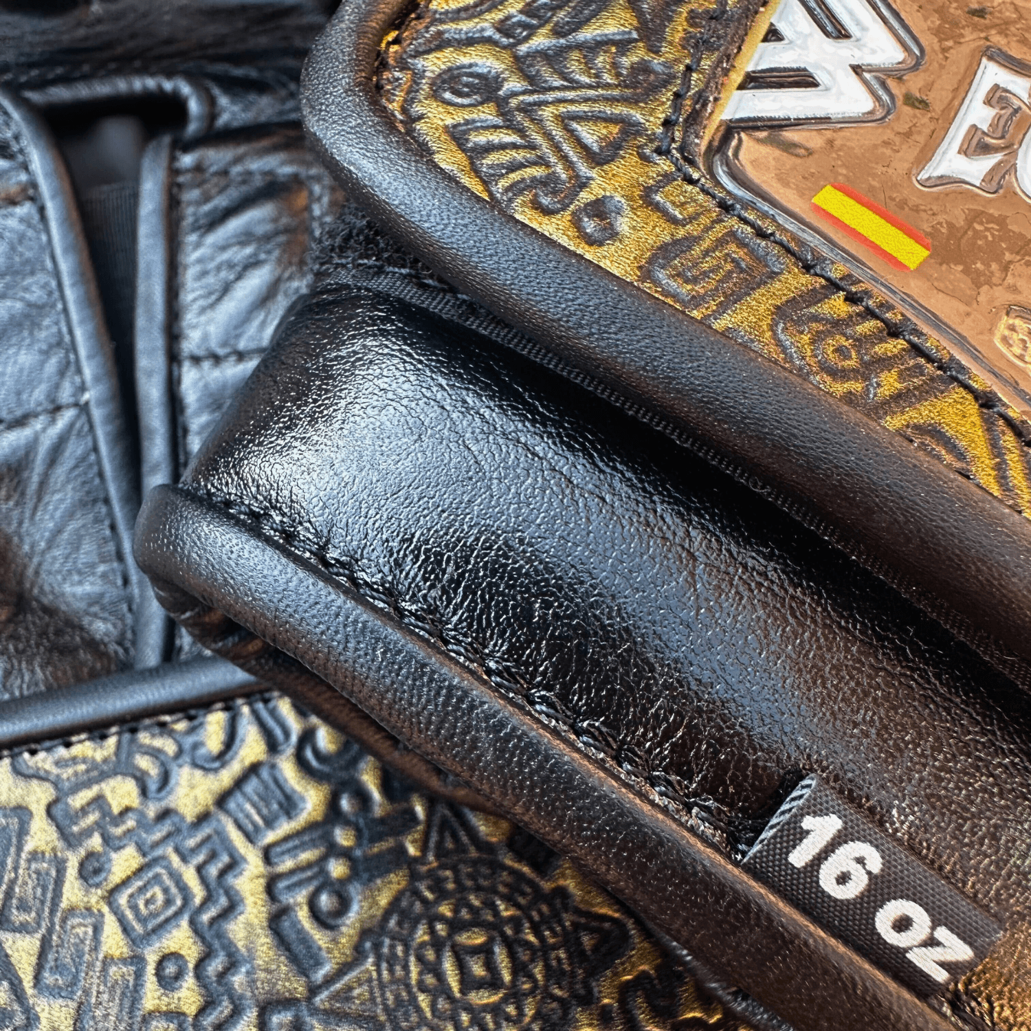 Guantes de boxeo Oro del Inframundo (SEGUNDA PREVENTA ENTREGA ENERO)