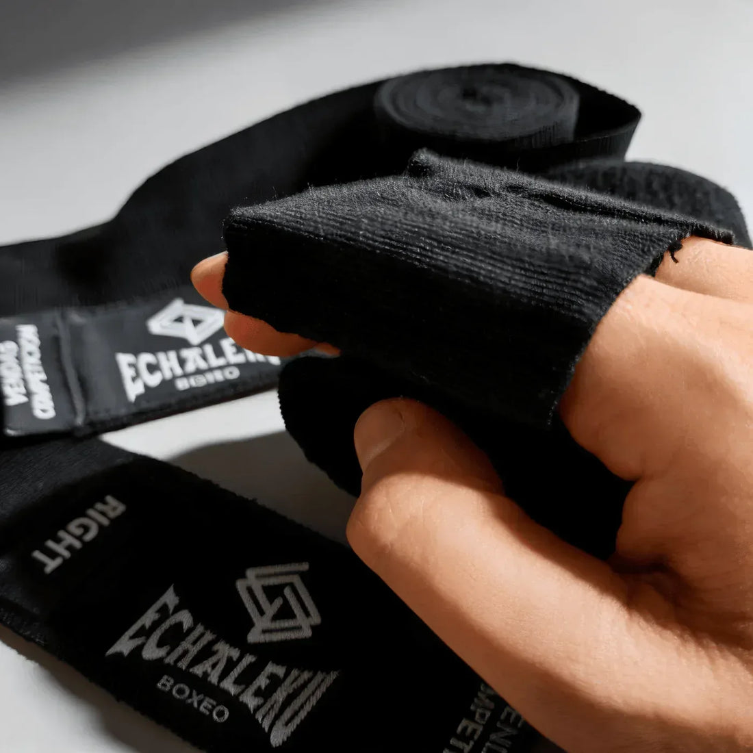 (PACK DE 8) VENDAS BOXEO 4,5M. COMPETICIÓN AMATEUR (PRECIO ESPECIAL 10€/PAR) - Echaleku Boxeo