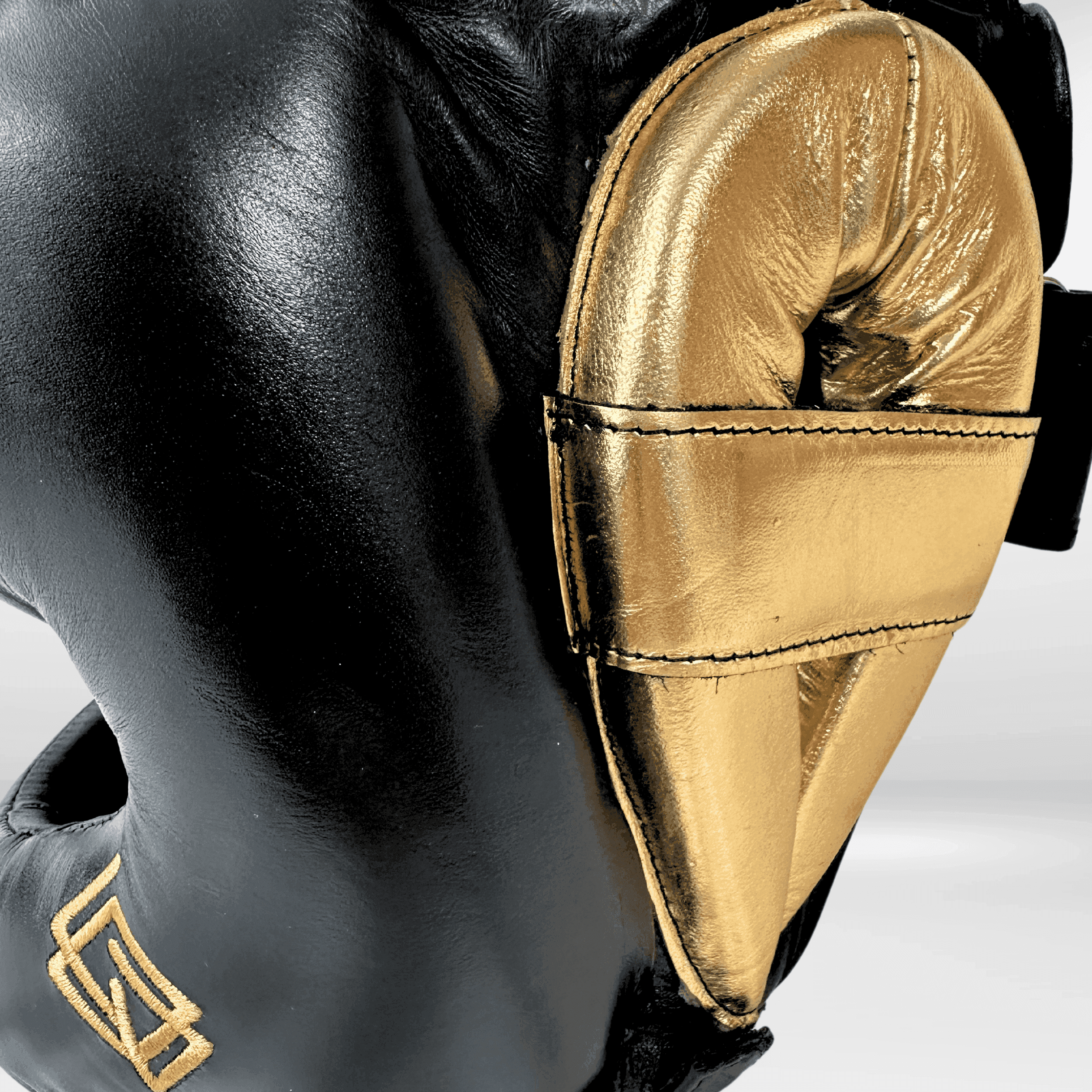 DUPLA Casco Boxeo Barra Piel Negro y Dorado + AZTECA Negro y Blanco - Echaleku Boxeo