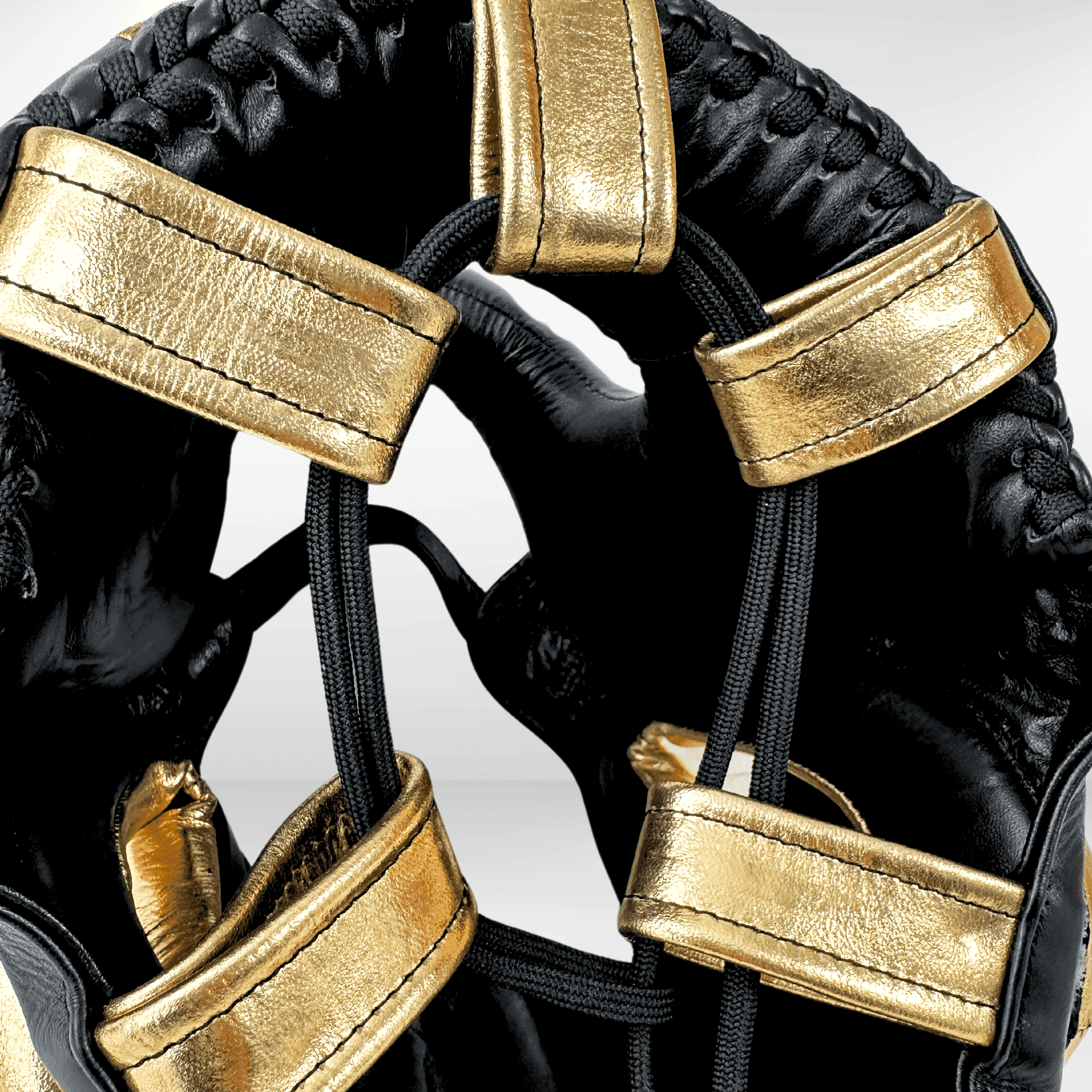 DUPLA Casco Boxeo Barra Piel Negro y Dorado + AZTECA Negro y Blanco - Echaleku Boxeo