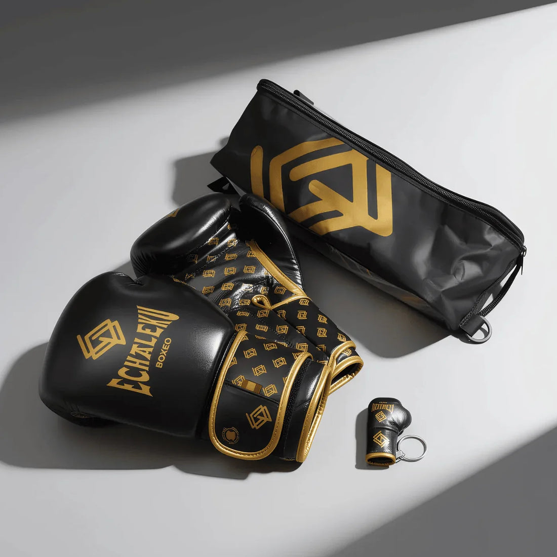 GUANTES PREMIUM ENTRENAMIENTO BOXEO AMATEUR: Dark. Negro y Dorado (V3.0) - Echaleku Boxeo