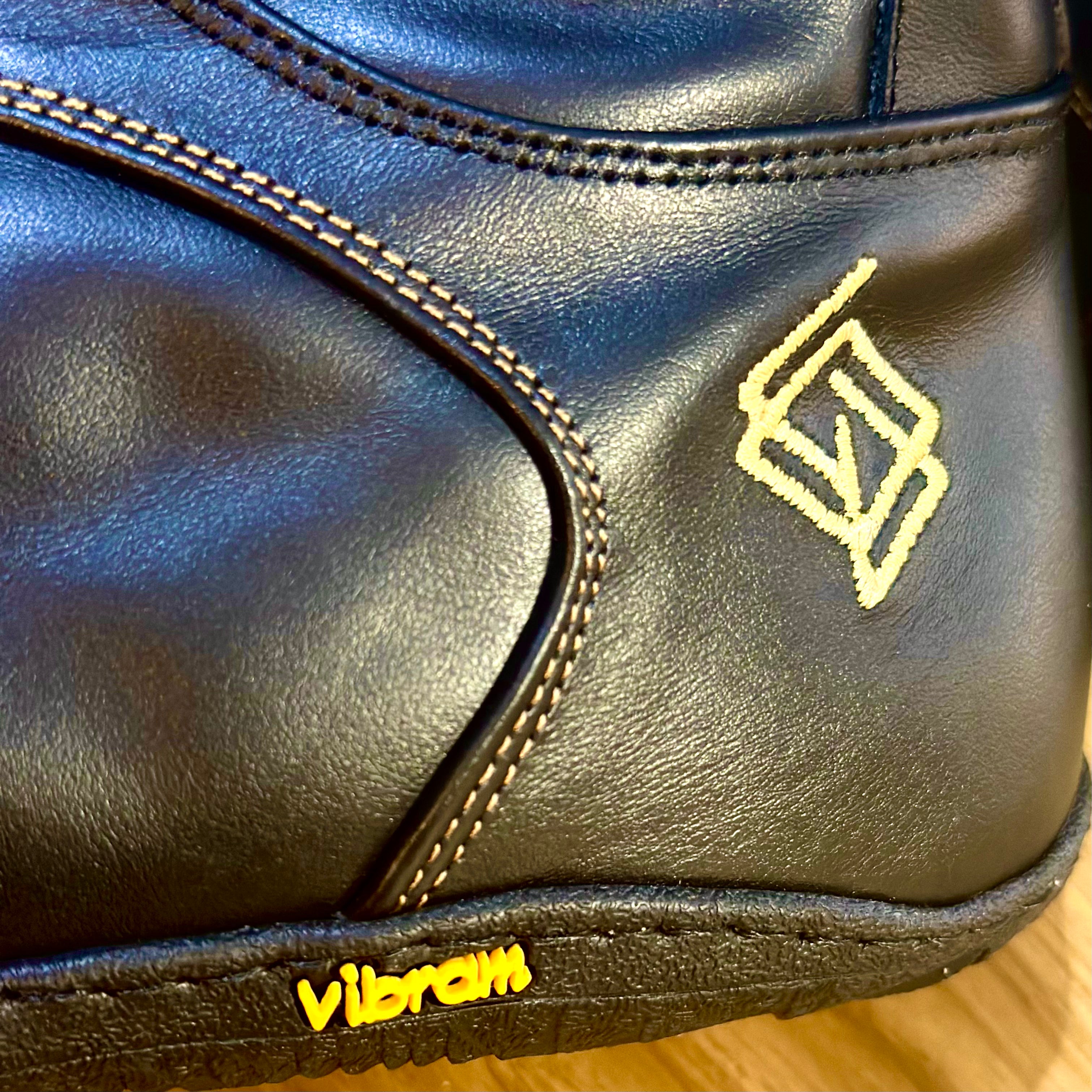 Botas Boxeo UNISEX de piel para entrenamiento y competición - MODELO MERINO – FULL BLACK