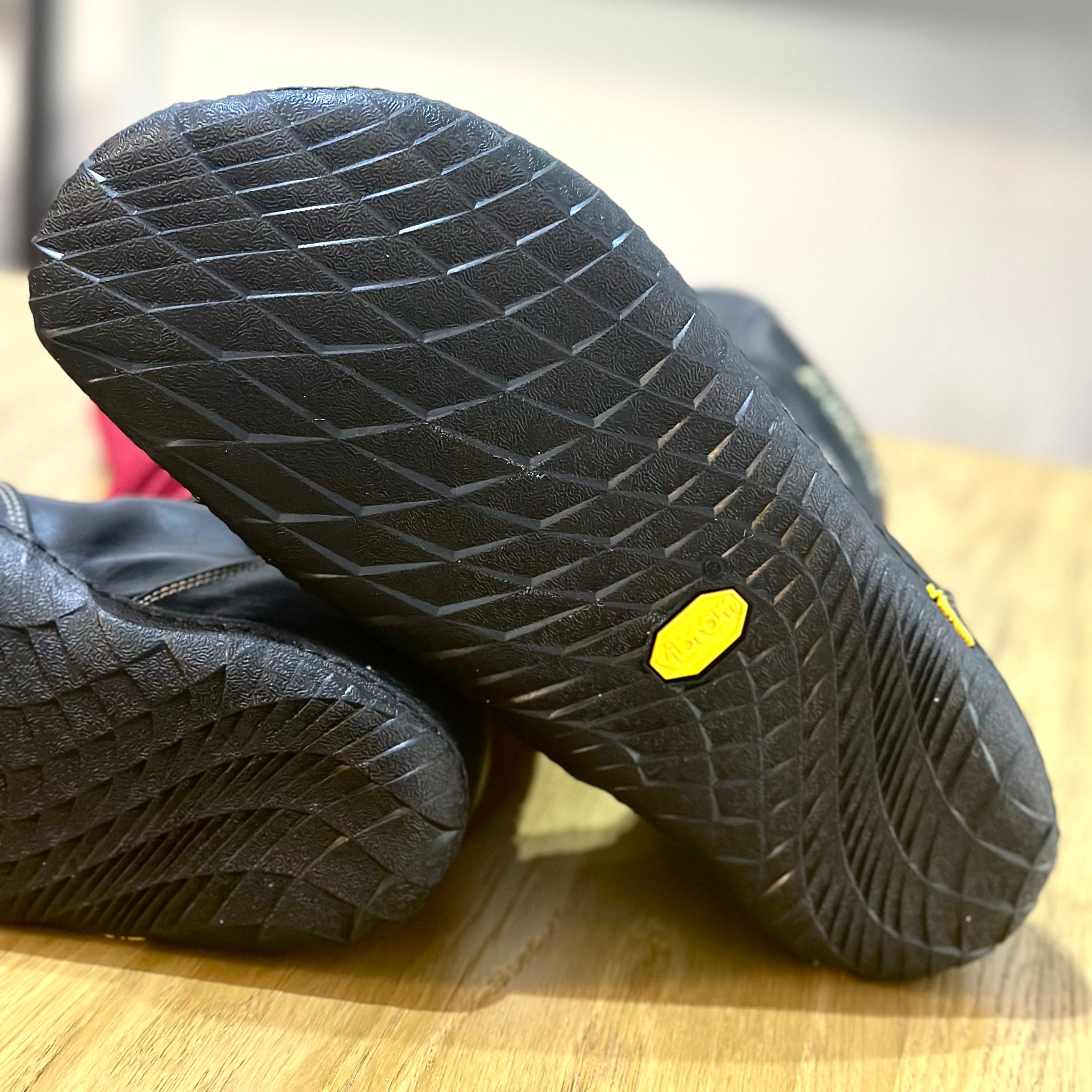 Botas Boxeo UNISEX de piel para entrenamiento y competición - MODELO MERINO – FULL BLACK