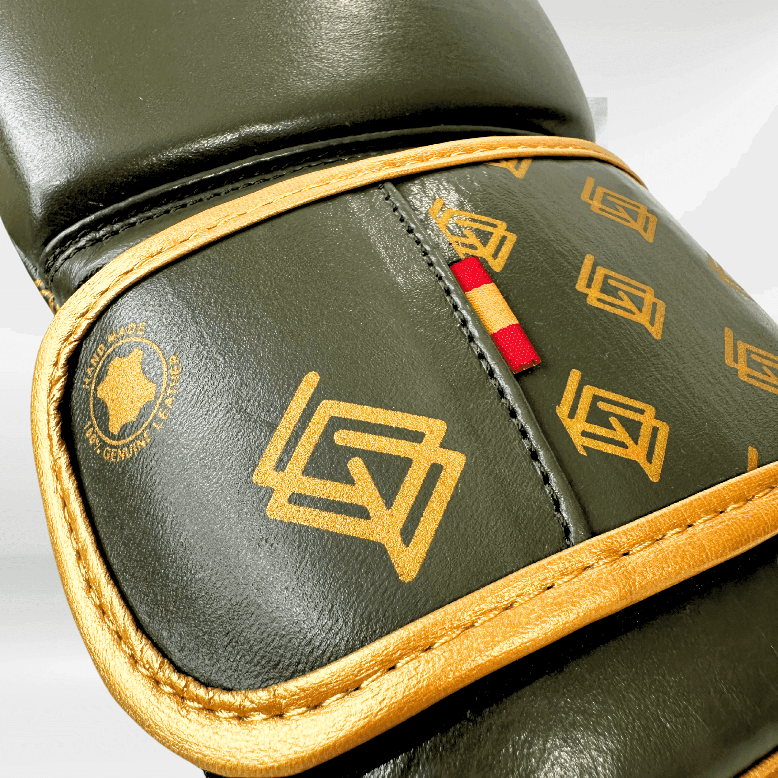 DUPLA Casco Boxeo Barra Piel Negro y Dorado + TFC2024 Verde Militar y Dorado - Echaleku Boxeo