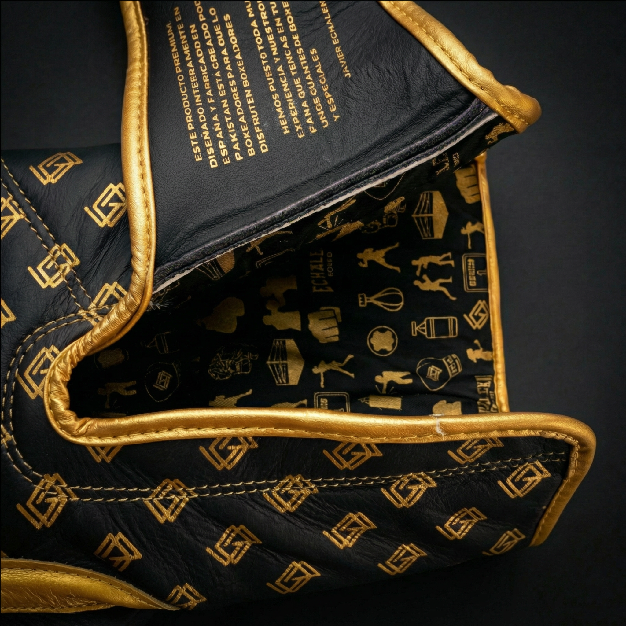 GUANTES BOXEO PREMIUM V5 FORRO 100% WATERPROOF: Dark. Negro y Dorado (Reserva con entrega en julio)