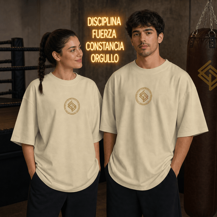 Camiseta Unisex Oversize color piedra y Logo Bordado Dorado