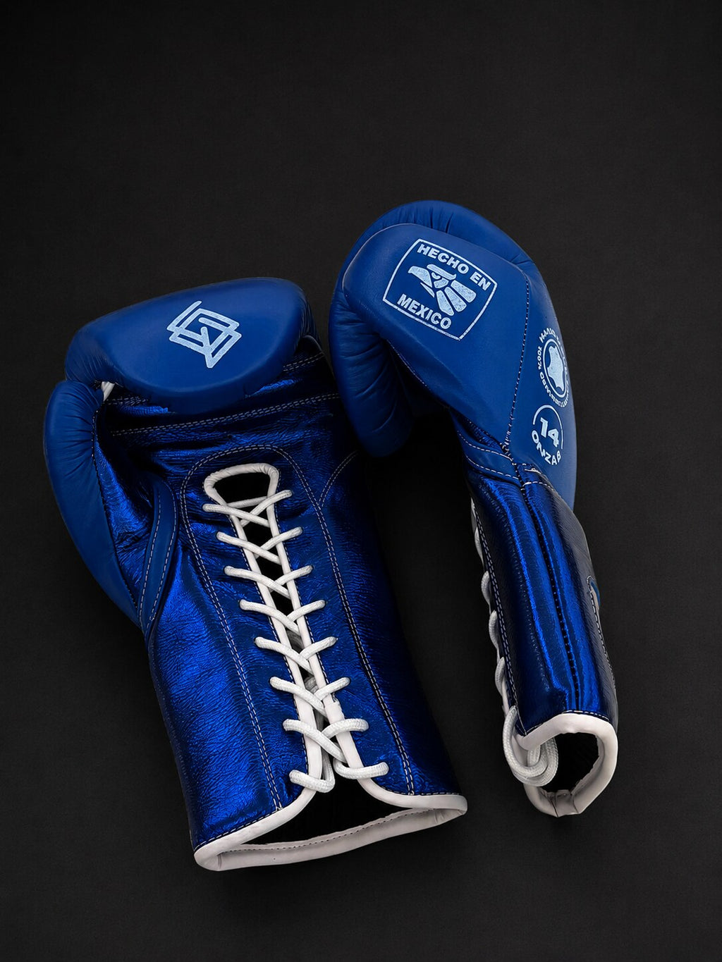 Guantes de boxeo de cuerdas Guanajuato Cantera Azul, detalle del cierre de cuerdas