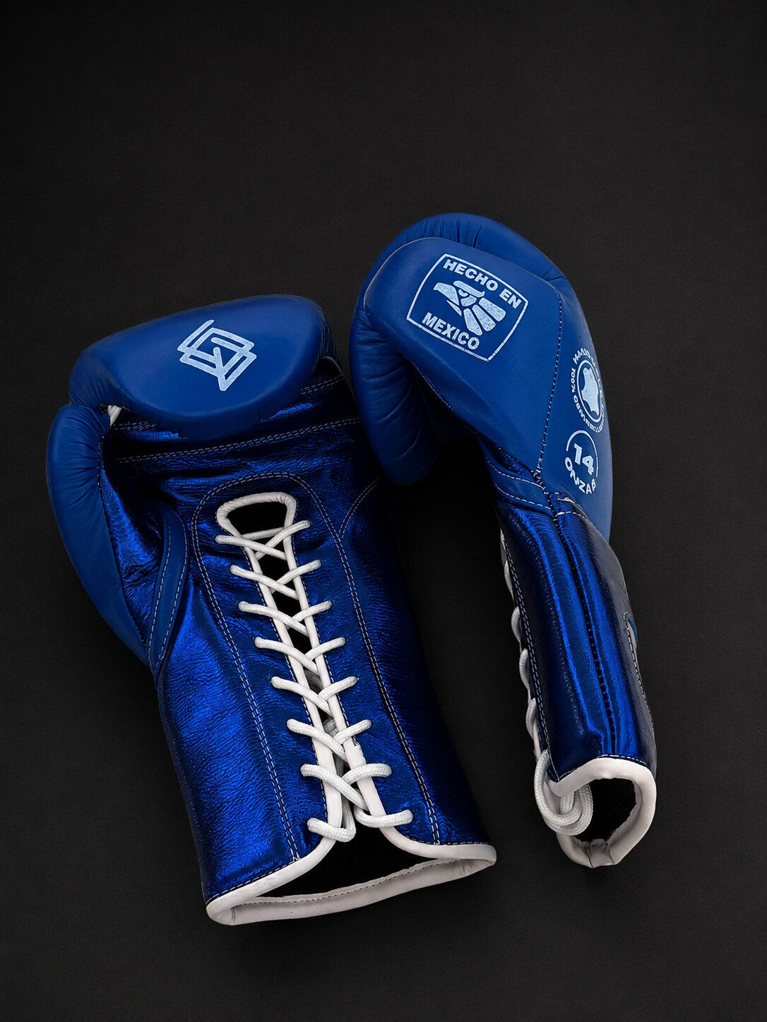 Guantes de boxeo de cuerdas Guanajuato Cantera Azul, detalle del cierre de cuerdas