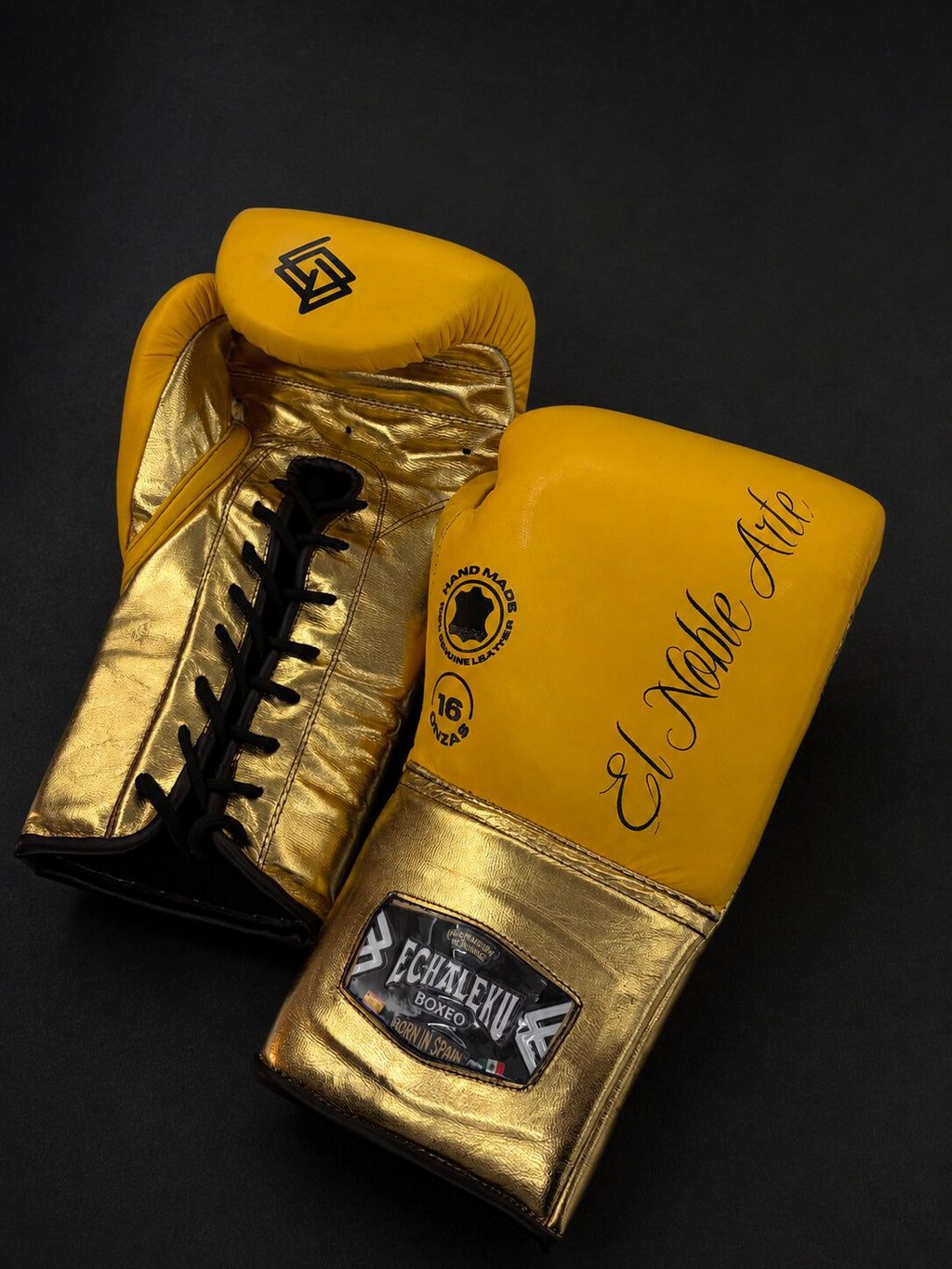 Guantes de boxeo de cuerdas Guanajuato Fachada Ocre, vista del dorso y el cierre