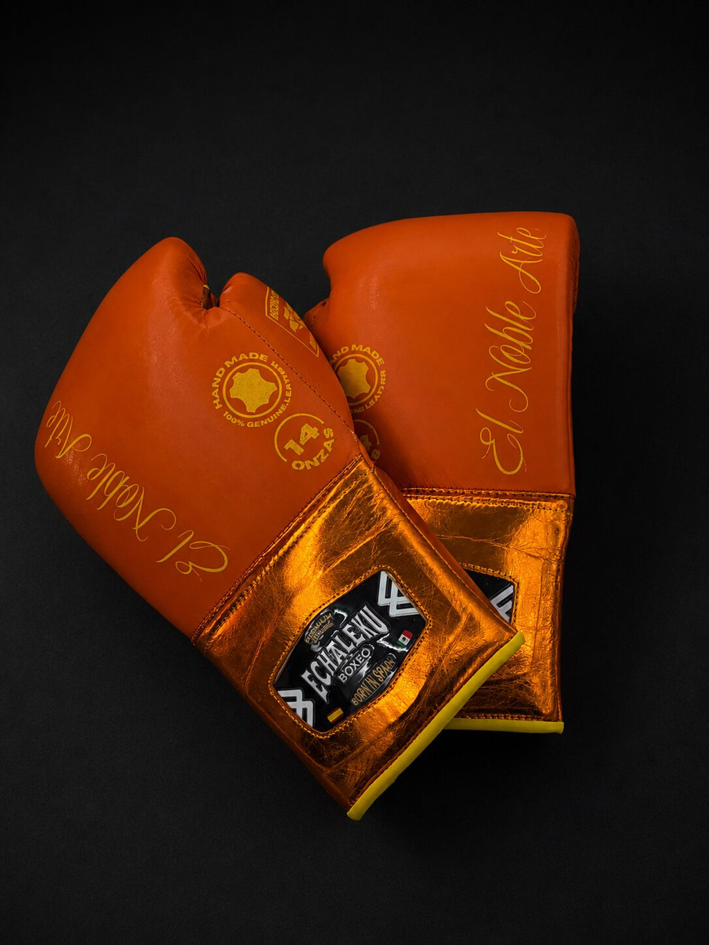 Guantes de boxeo de cuerdas Guanajuato Teja Coral, vista de los dorsos