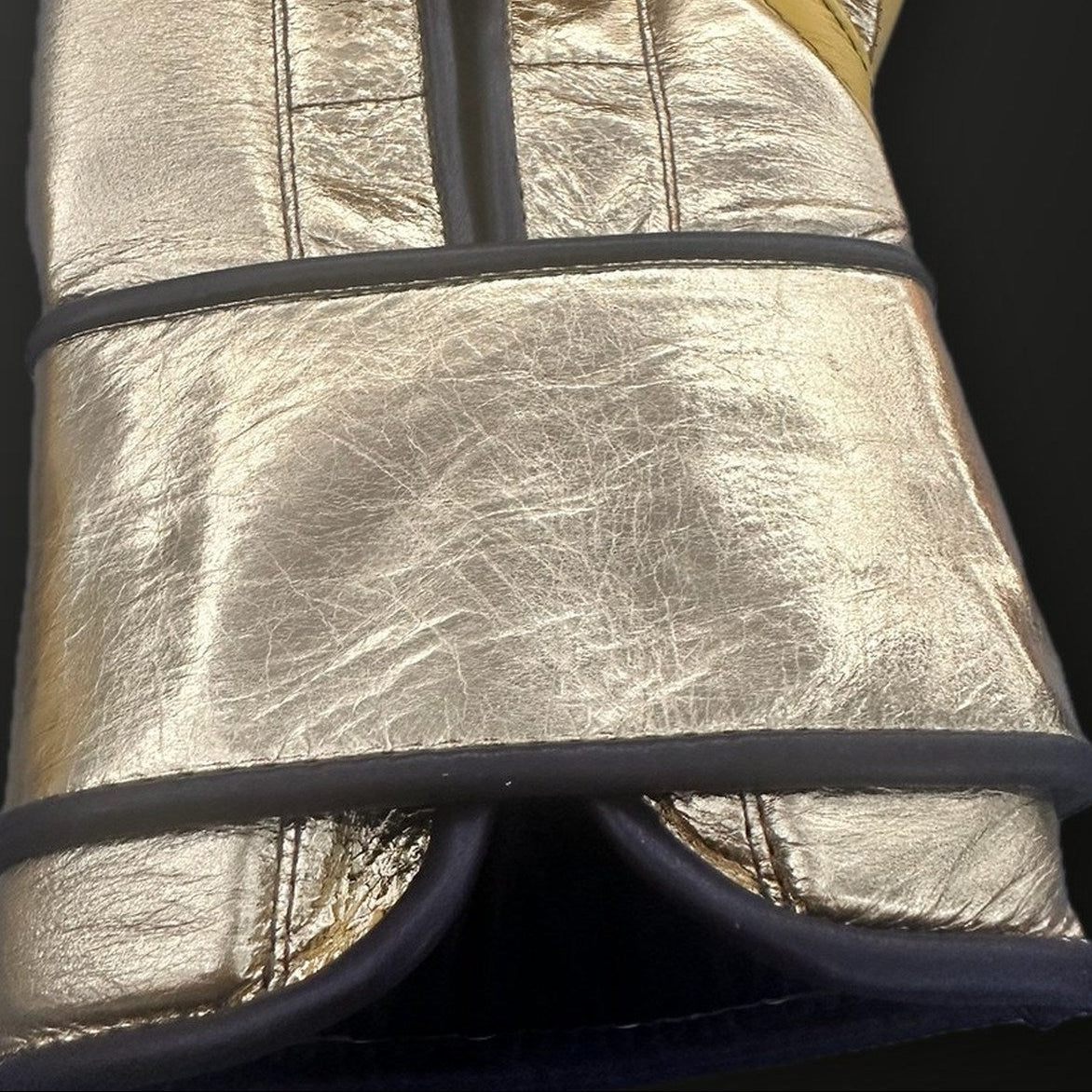 Guantes de boxeo Guanajuato Fachada Ocre Echaleku Boxeo, detalle 5