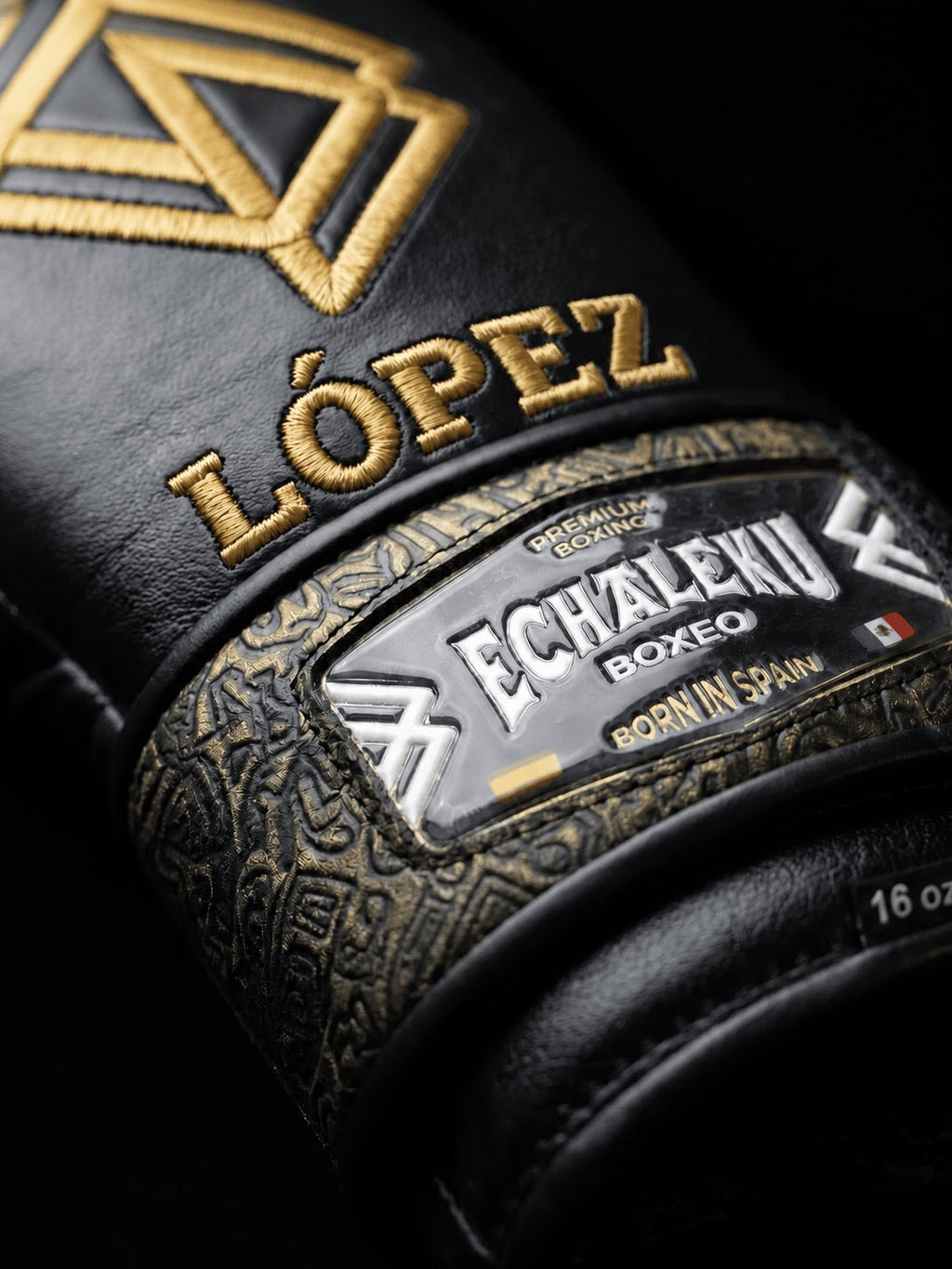 Guantes Oro del Inframundo con nombre Echaleku Boxeo