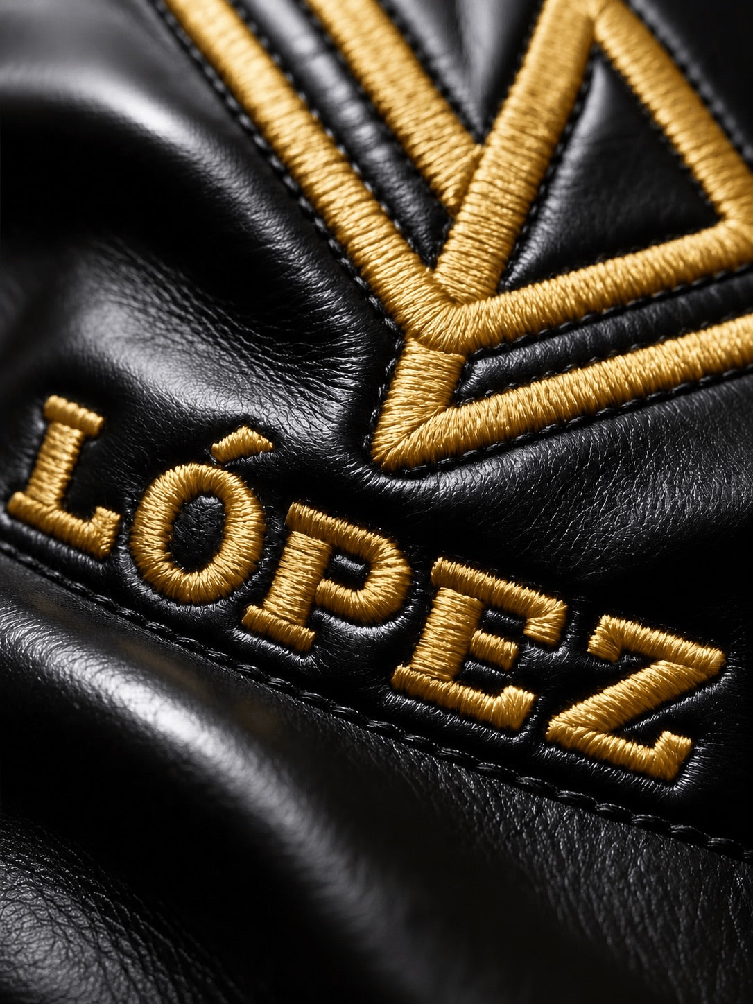 Guantes Oro del Inframundo con nombre Echaleku Boxeo