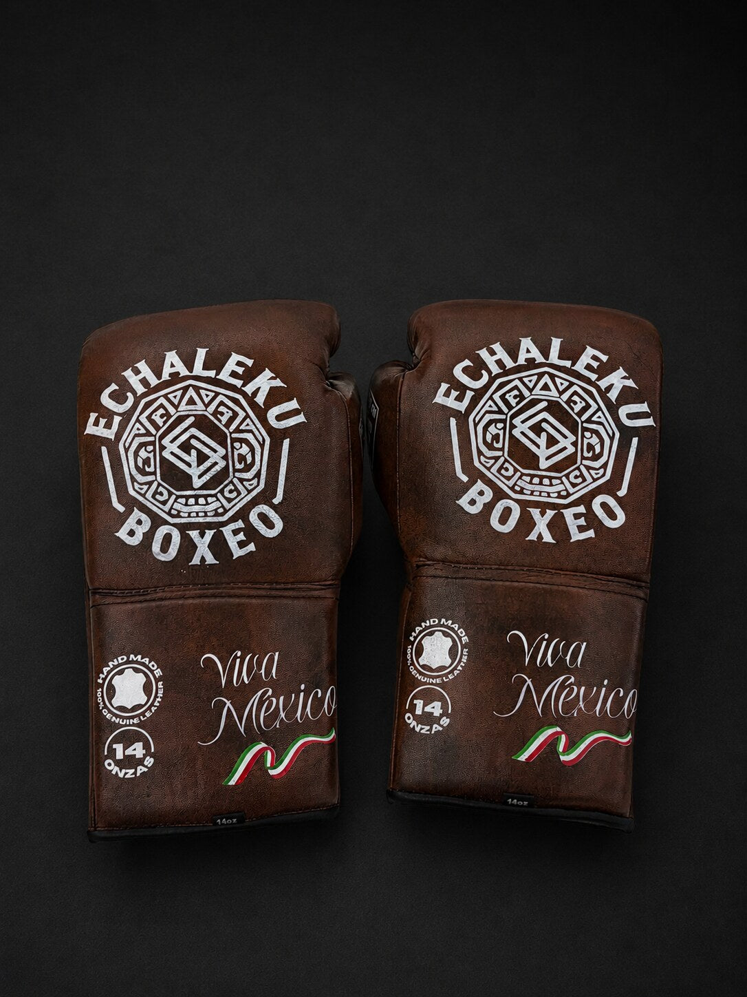 Guantes de boxeo de cuerdas Viva México Marrón, vista de los dorsos